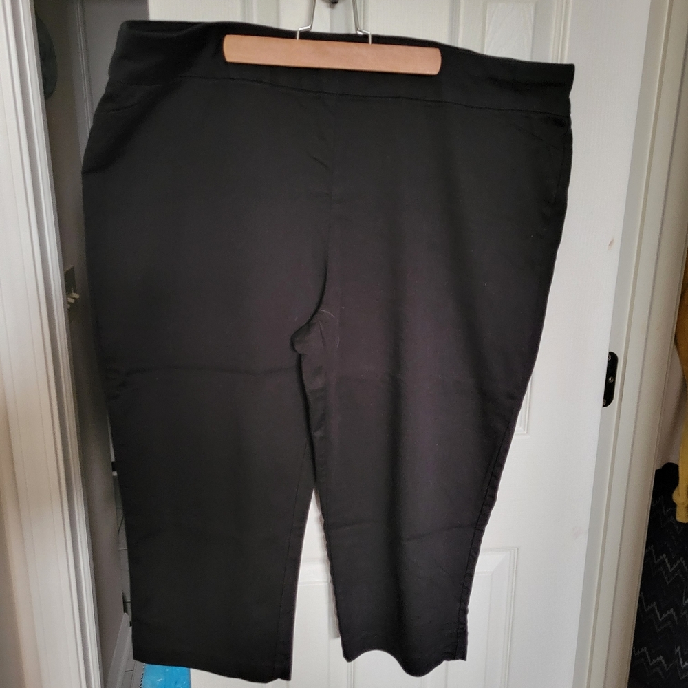Women's Capris